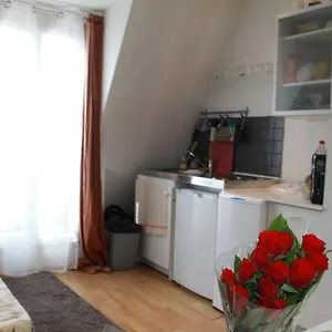  Homestay Smartrooms, Private - Not Shared! Quality, 10 France